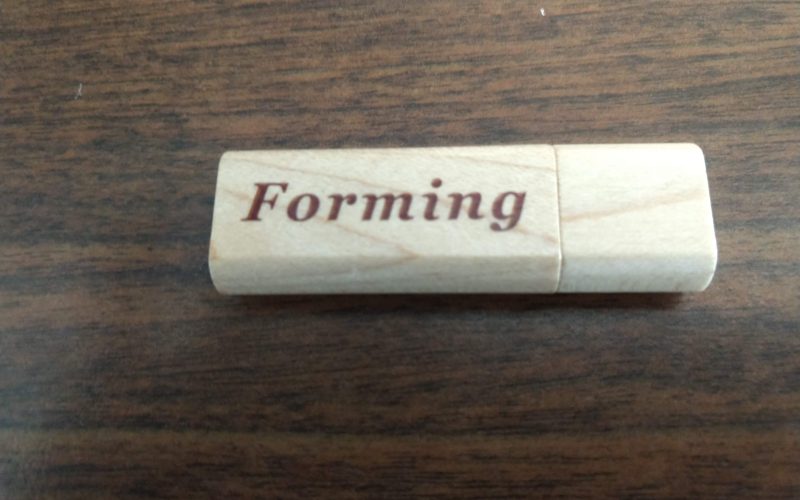 Forming_USB_Wood